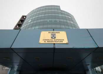 Judecătorii și procurorii discută despre salarizare și statutul puterii judecătorești